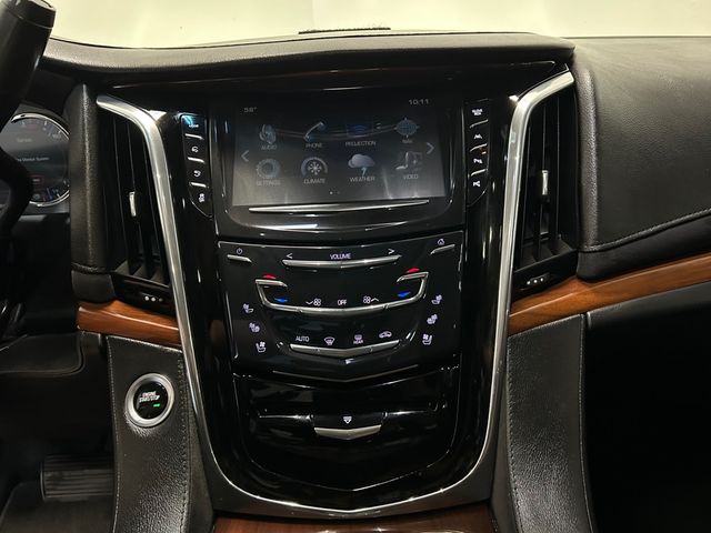 2018 Cadillac Escalade Luxury
