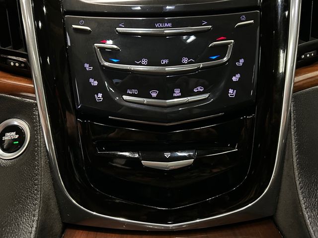 2018 Cadillac Escalade Luxury