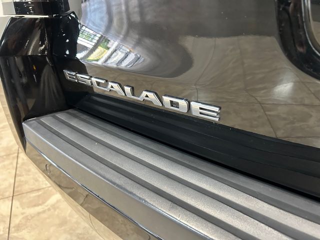 2018 Cadillac Escalade Luxury