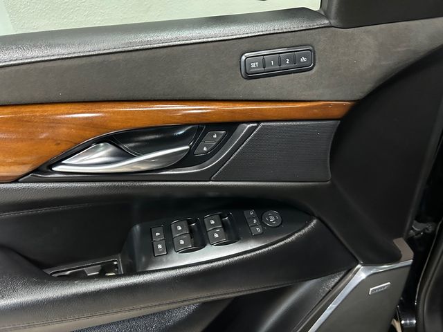 2018 Cadillac Escalade Luxury