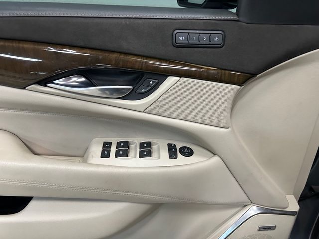 2018 Cadillac Escalade Luxury