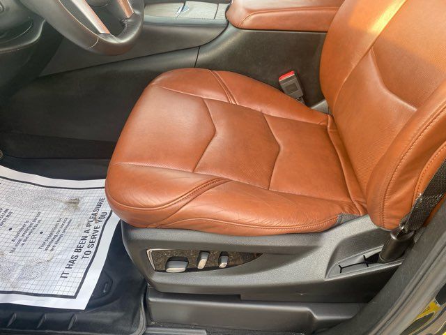 2018 Cadillac Escalade Premium Luxury | Ephrata, PA | Pine Tree Motors 2018 Cadillac Escalade Premium Luxury | Ephrata, PA | Pine Tree Motors