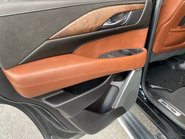 2018 Cadillac Escalade Premium Luxury | Ephrata, PA | Pine Tree Motors 2018 Cadillac Escalade Premium Luxury | Ephrata, PA | Pine Tree Motors