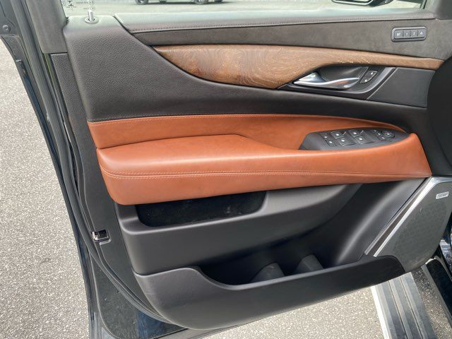 2018 Cadillac Escalade Premium Luxury | Ephrata, PA | Pine Tree Motors 2018 Cadillac Escalade Premium Luxury | Ephrata, PA | Pine Tree Motors