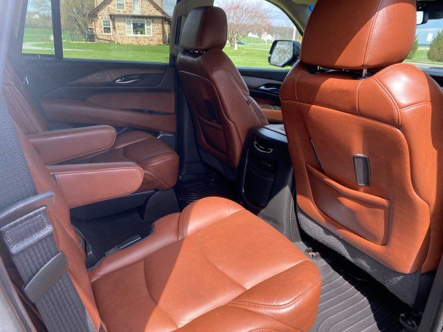 2018 Cadillac Escalade Premium Luxury | Ephrata, PA | Pine Tree Motors