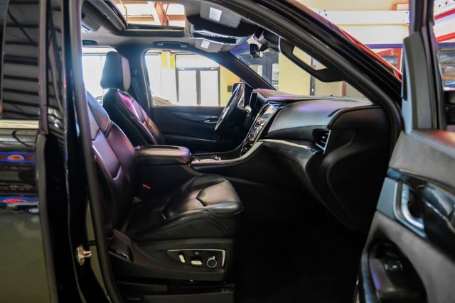 2018 Cadillac Escalade ESV Platinum | Addison, TX | Mr Car Guys 2018 Cadillac Escalade ESV Platinum | Addison, TX | Mr Car Guys