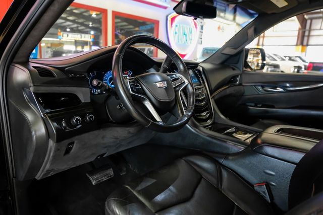 2018 Cadillac Escalade ESV Platinum | Addison, TX | Mr Car Guys 2018 Cadillac Escalade ESV Platinum | Addison, TX | Mr Car Guys