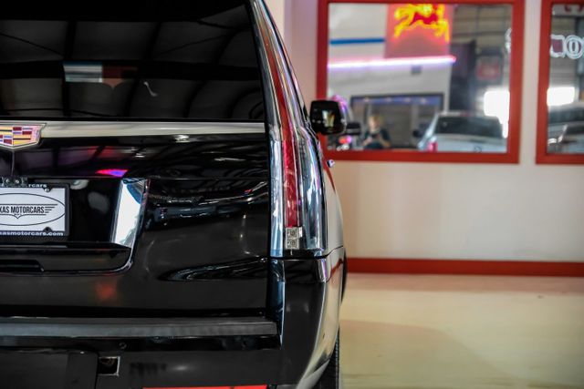 2018 Cadillac Escalade ESV Platinum | Addison, TX | Mr Car Guys 2018 Cadillac Escalade ESV Platinum | Addison, TX | Mr Car Guys