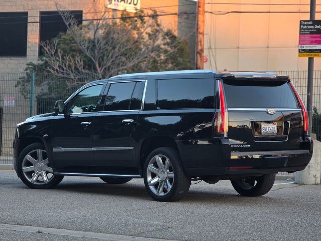 2018 Cadillac Escalade ESV Luxury | Reseda, CA | Angeles Auto Alliance 2018 Cadillac Escalade ESV Luxury | Reseda, CA | Angeles Auto Alliance