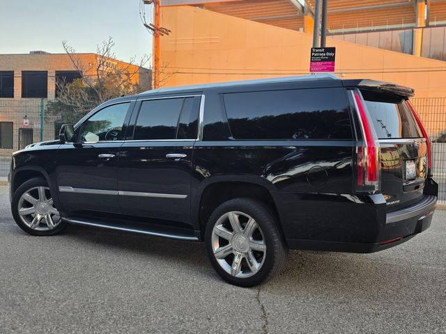 2018 Cadillac Escalade ESV Luxury | Reseda, CA | Angeles Auto Alliance