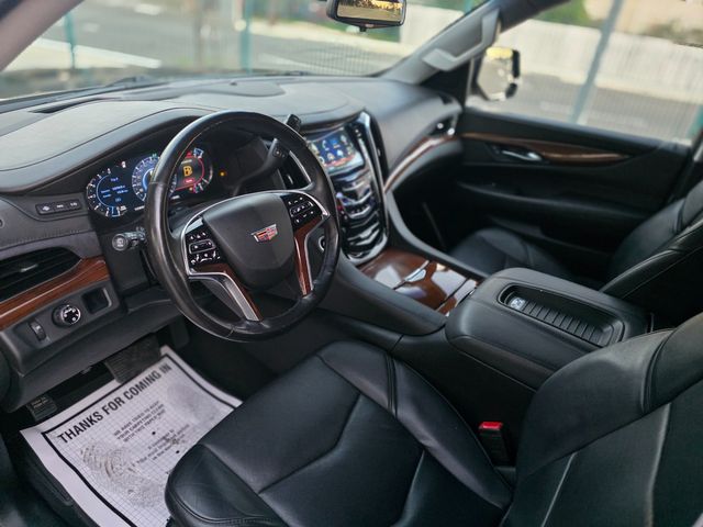 2018 Cadillac Escalade ESV Luxury | Reseda, CA | Angeles Auto Alliance 2018 Cadillac Escalade ESV Luxury | Reseda, CA | Angeles Auto Alliance