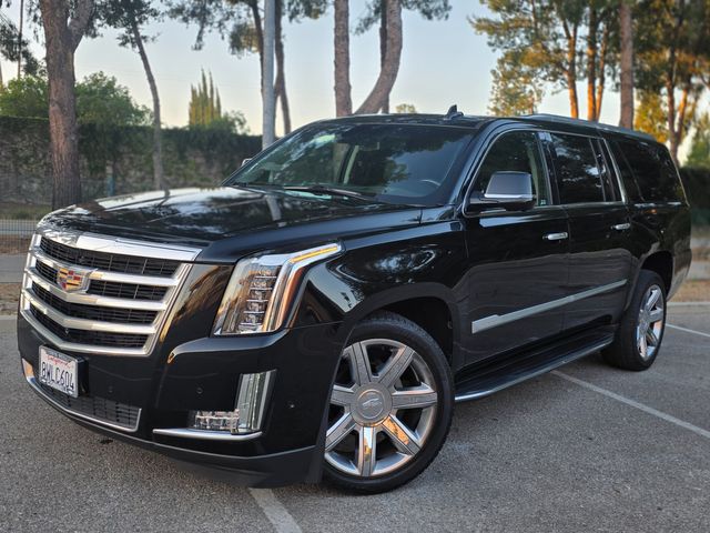 2018 Cadillac Escalade ESV Luxury | Reseda, CA | Angeles Auto Alliance