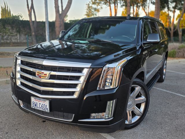 2018 Cadillac Escalade ESV Luxury | Reseda, CA | Angeles Auto Alliance 2018 Cadillac Escalade ESV Luxury | Reseda, CA | Angeles Auto Alliance