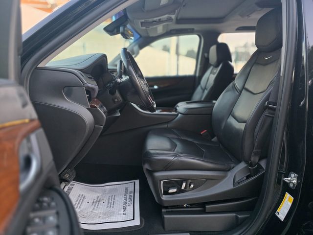 2018 Cadillac Escalade ESV Luxury | Reseda, CA | Angeles Auto Alliance 2018 Cadillac Escalade ESV Luxury | Reseda, CA | Angeles Auto Alliance