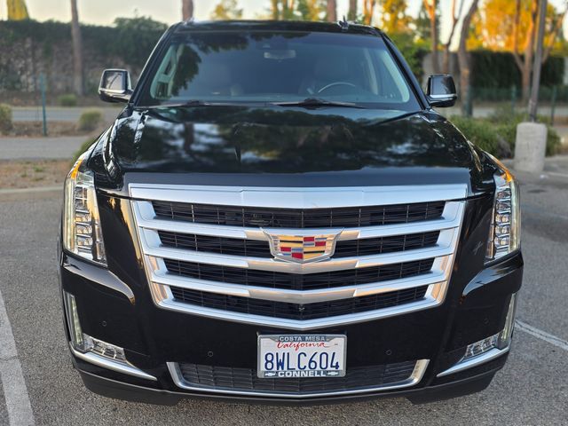 2018 Cadillac Escalade ESV Luxury | Reseda, CA | Angeles Auto Alliance