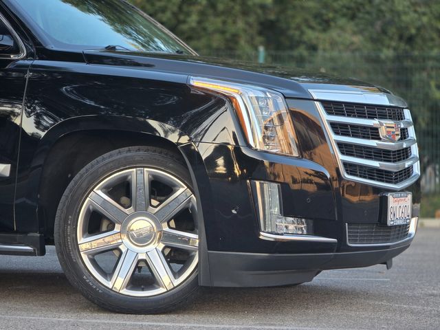 2018 Cadillac Escalade ESV Luxury | Reseda, CA | Angeles Auto Alliance 2018 Cadillac Escalade ESV Luxury | Reseda, CA | Angeles Auto Alliance