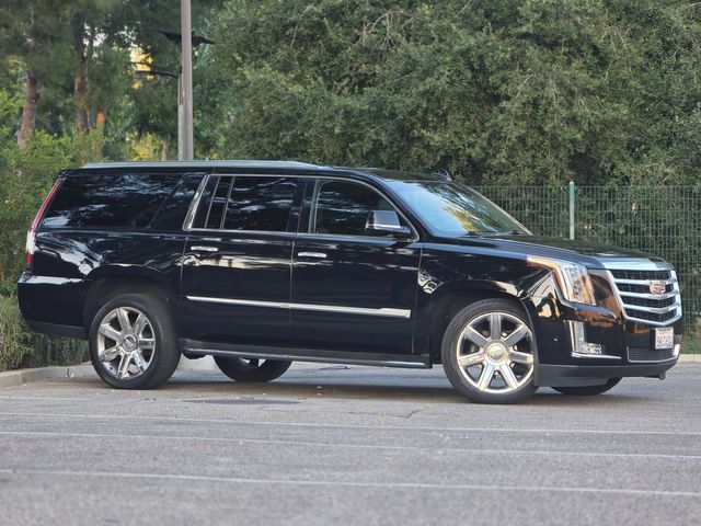 2018 Cadillac Escalade ESV Luxury | Reseda, CA | Angeles Auto Alliance