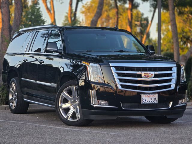 2018 Cadillac Escalade ESV Luxury | Reseda, CA | Angeles Auto Alliance