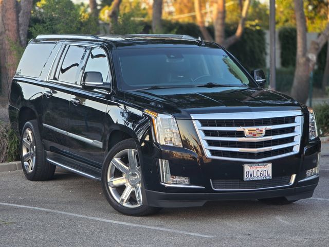 2018 Cadillac Escalade ESV Luxury | Reseda, CA | Angeles Auto Alliance 2018 Cadillac Escalade ESV Luxury | Reseda, CA | Angeles Auto Alliance