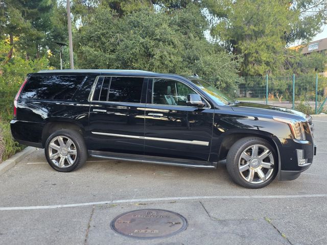 2018 Cadillac Escalade ESV Luxury | Reseda, CA | Angeles Auto Alliance 2018 Cadillac Escalade ESV Luxury | Reseda, CA | Angeles Auto Alliance