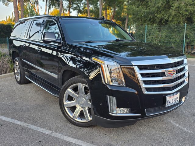 2018 Cadillac Escalade ESV Luxury | Reseda, CA | Angeles Auto Alliance 2018 Cadillac Escalade ESV Luxury | Reseda, CA | Angeles Auto Alliance
