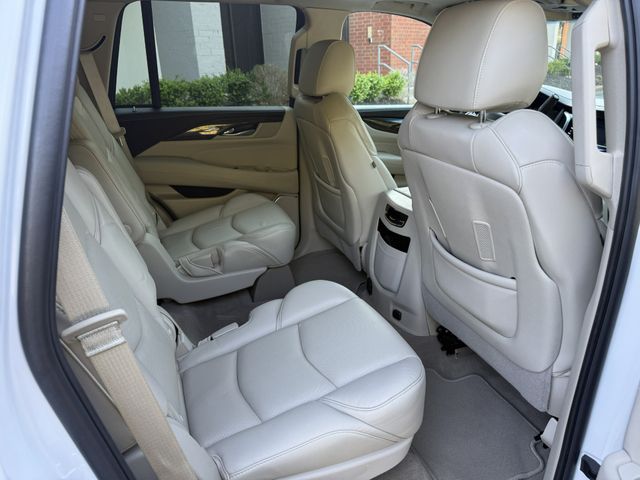 2018 Cadillac Escalade Luxury