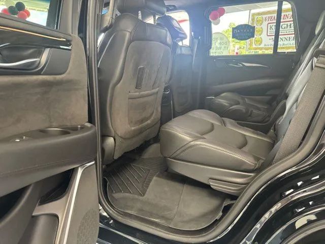 2018 Cadillac Escalade Platinum | Rome, GA | Knight's Car Store 2018 Cadillac Escalade Platinum | Rome, GA | Knight's Car Store