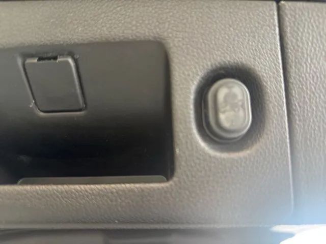 2018 Cadillac Escalade Platinum | Rome, GA | Knight's Car Store 2018 Cadillac Escalade Platinum | Rome, GA | Knight's Car Store