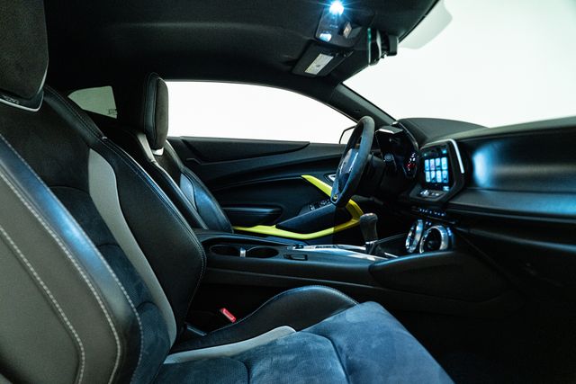 2018 Chevrolet Camaro SS 1LE Performance Package w/ Upgrades | Carrollton, TX | Texas Hot Rides 2018 Chevrolet Camaro SS 1LE Performance Package w/ Upgrades | Carrollton, TX | Texas Hot Rides