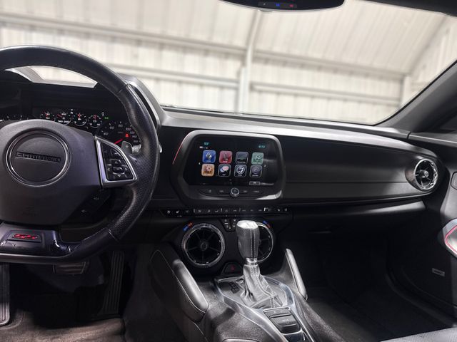 2018 Chevrolet CAMARO SS | Houston, TX | Texas Star Motors 2018 Chevrolet CAMARO SS | Houston, TX | Texas Star Motors