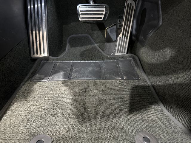 2018 Chevrolet Corvette Coupe 3LT, NPP, Z51 Black 5-Spokes, Auto Glass Top | Dallas, Texas | Corvette Warehouse 2018 Chevrolet Corvette Coupe 3LT, NPP, Z51 Black 5-Spokes, Auto Glass Top | Dallas, Texas | Corvette Warehouse