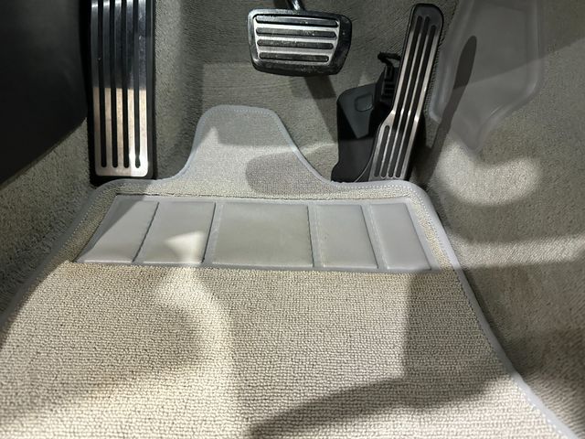 2018 Chevrolet Corvette Z06 3LZ, Auto, Chromes, 1-Owner, Ceramic Gray, 20k | Dallas, Texas | Corvette Warehouse 2018 Chevrolet Corvette Z06 3LZ, Auto, Chromes, 1-Owner, Ceramic Gray, 20k | Dallas, Texas | Corvette Warehouse