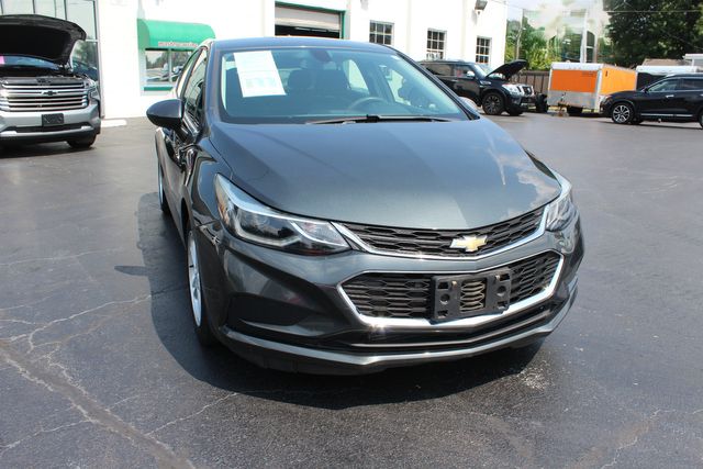 2018 Chevrolet Cruze LT Auto | Granite City, Illinois | MasterCars Company Inc. 2018 Chevrolet Cruze LT Auto | Granite City, Illinois | MasterCars Company Inc.