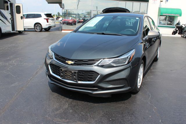 2018 Chevrolet Cruze LT Auto | Granite City, Illinois | MasterCars Company Inc. 2018 Chevrolet Cruze LT Auto | Granite City, Illinois | MasterCars Company Inc.