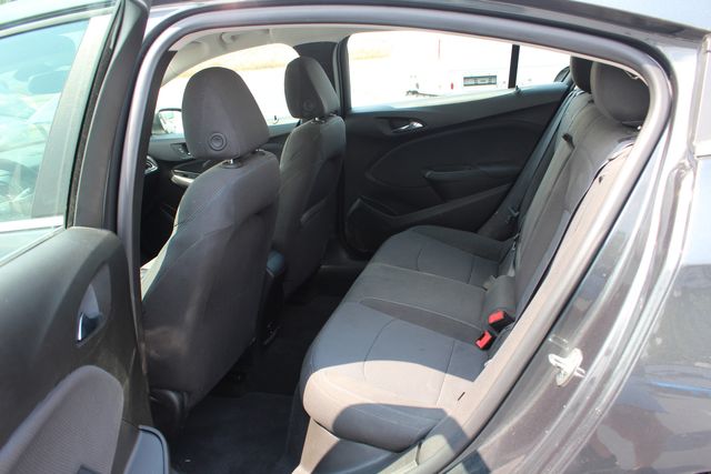 2018 Chevrolet Cruze LT Auto | Granite City, Illinois | MasterCars Company Inc. 2018 Chevrolet Cruze LT Auto | Granite City, Illinois | MasterCars Company Inc.