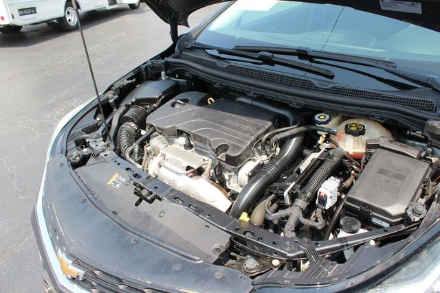 2018 Chevrolet Cruze LT Auto | Granite City, Illinois | MasterCars Company Inc. 2018 Chevrolet Cruze LT Auto | Granite City, Illinois | MasterCars Company Inc.