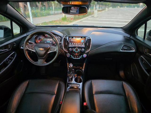 2018 Chevrolet Cruze Premier Auto 2018 Chevrolet Cruze Premier Auto