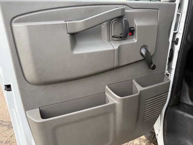 2018 Chevrolet EXPRESS G3500 12 FT Box Truck | Canton, Ohio | Ohio Auto Warehouse LLC