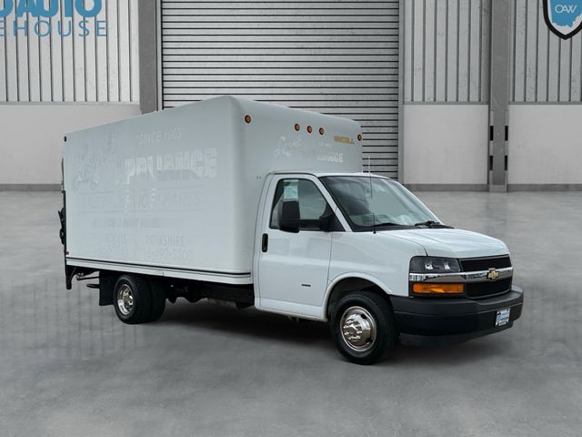 2018 Chevrolet EXPRESS G3500 14FT Box LIFTGATE V8 | Canton, Ohio | Ohio Auto Warehouse LLC 2018 Chevrolet EXPRESS G3500 14FT Box LIFTGATE V8 | Canton, Ohio | Ohio Auto Warehouse LLC