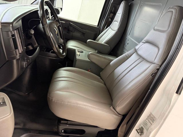 2018 Chevrolet Express 3500 | Houston, TX | Houston Auto Credit 2018 Chevrolet Express 3500 | Houston, TX | Houston Auto Credit