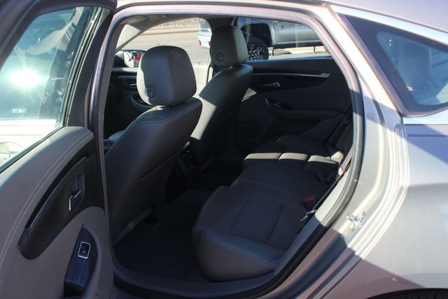 2018 Chevrolet Impala LT | Granite City, Illinois | MasterCars Company Inc.