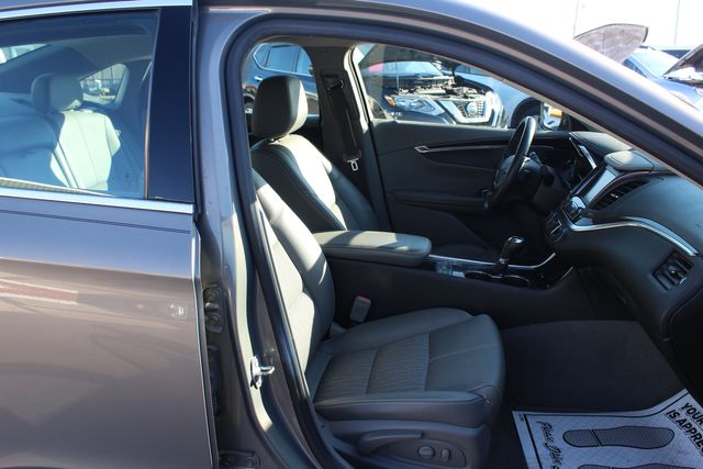 2018 Chevrolet Impala LT | Granite City, Illinois | MasterCars Company Inc.