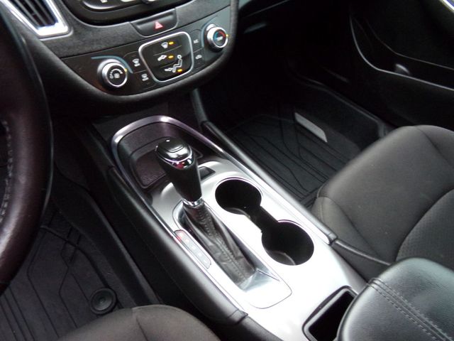 2018 Chevrolet Malibu LT | Gonzales, TX | West Motors 2018 Chevrolet Malibu LT | Gonzales, TX | West Motors