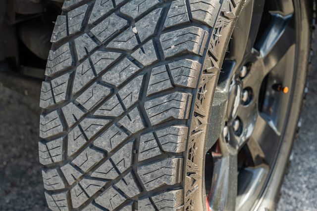 2018 Chevrolet Silverado 1500 LT 4X4 REDLINE ED W/ UPGRADES / REGULARLY SERVICED | Austin, TX | Rocky Mountain Truck Stop Austin