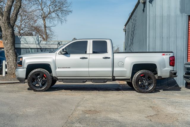 2018 Chevrolet Silverado 1500 LT 4X4 REDLINE ED W/ UPGRADES / REGULARLY SERVICED | Austin, TX | Rocky Mountain Truck Stop Austin