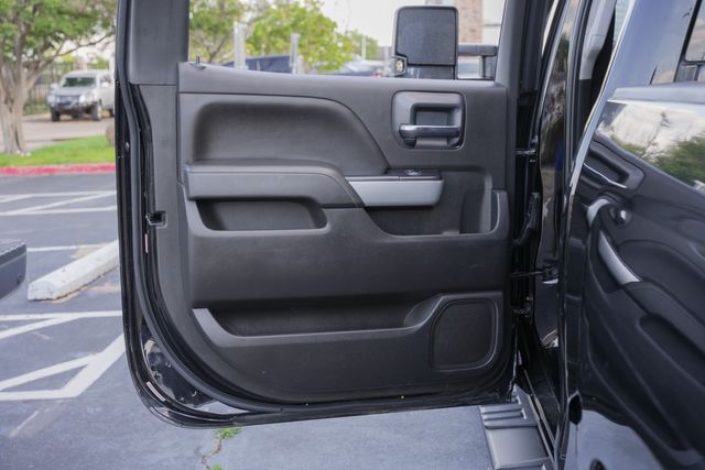 2018 Chevrolet Silverado 1500 LT Z71 W/ UPGRADES / 4X4 / GREAT LOOK | Austin, TX | Rocky Mountain Truck Stop Austin 2018 Chevrolet Silverado 1500 LT Z71 W/ UPGRADES / 4X4 / GREAT LOOK | Austin, TX | Rocky Mountain Truck Stop Austin