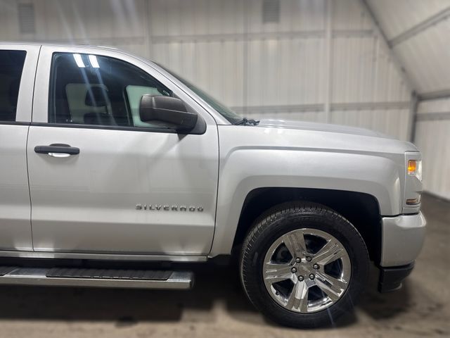 2018 Chevrolet SILVERADO 1500 CUSTOM | Houston, TX | Texas Star Motors 2018 Chevrolet SILVERADO 1500 CUSTOM | Houston, TX | Texas Star Motors