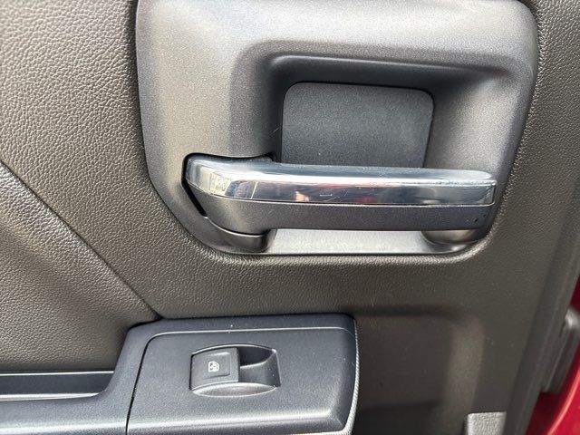 2018 Chevrolet Silverado 1500 LT Z71 | San Antonio, TX | Clear Choice Automotive South 2018 Chevrolet Silverado 1500 LT Z71 | San Antonio, TX | Clear Choice Automotive South