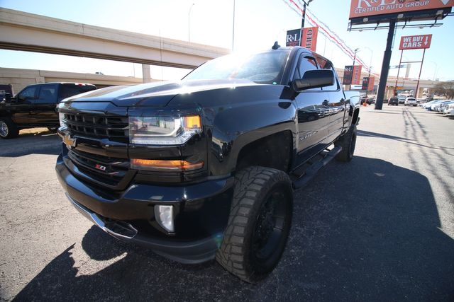 2018 Chevrolet Silverado 1500 LT Crew Cab 4WD | San Antonio, TX | R&L Certified Auto Group 2018 Chevrolet Silverado 1500 LT Crew Cab 4WD | San Antonio, TX | R&L Certified Auto Group
