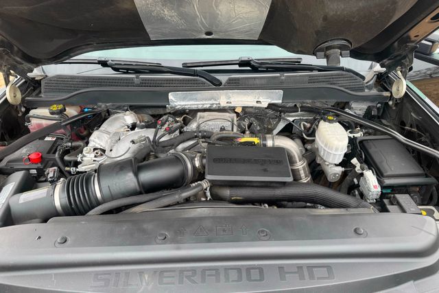 2018 Chevrolet Silverado 2500HD LTZ 4x4 | Roscoe, IL | Autoland Outlets